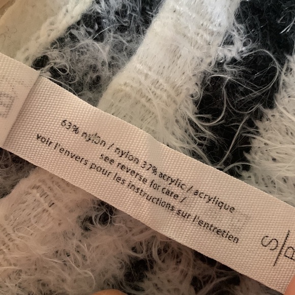 BETHANY MOTA Geometric Print Fuzzy Long Sleeve Sweater - Picture 6 of 7